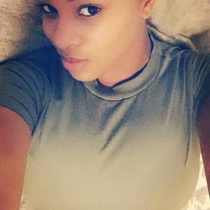 Meet your Posher, Kendra